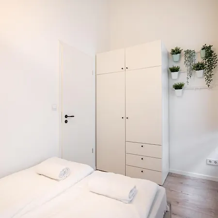 V46 - Boutique Apartments, Location By Bqa Apartmán *